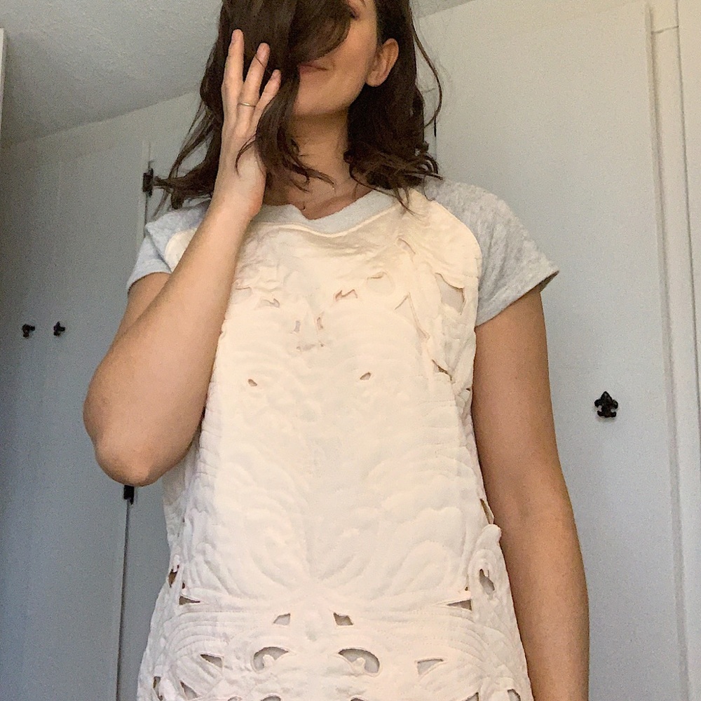ANTHROPOLOGIE pale pink and gray leisure shirt